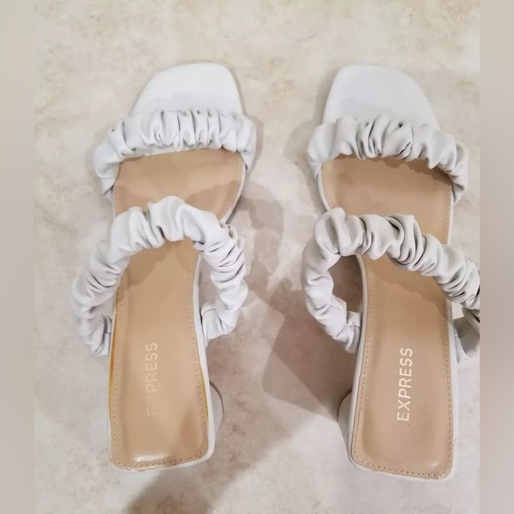 Express Ruched Double Band Heeled Sandals size 5.5-6 - Picture 3 of 11